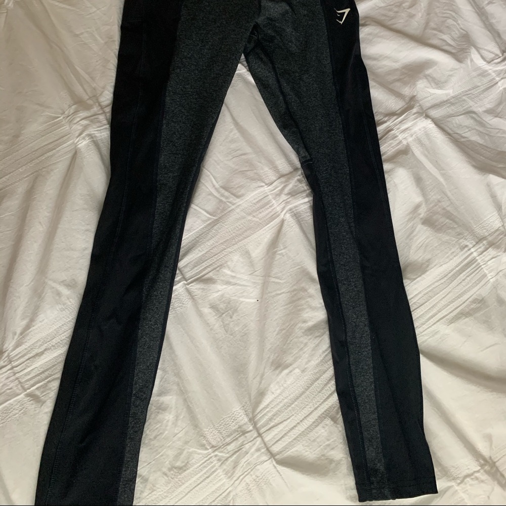 7/8 length gym shark leggings
